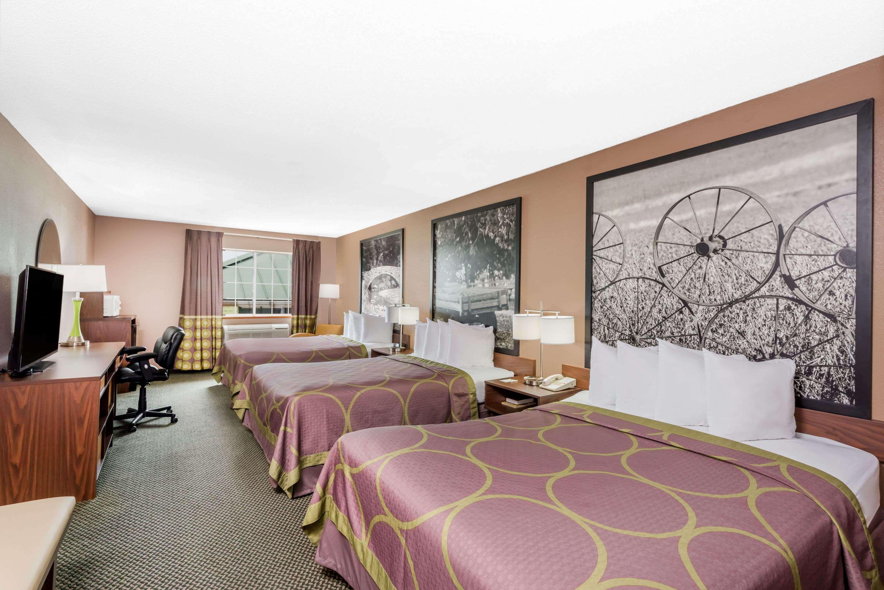 Super 8 By Wyndham Winfield-Quail Ridge Area Hotel Ngoại thất bức ảnh