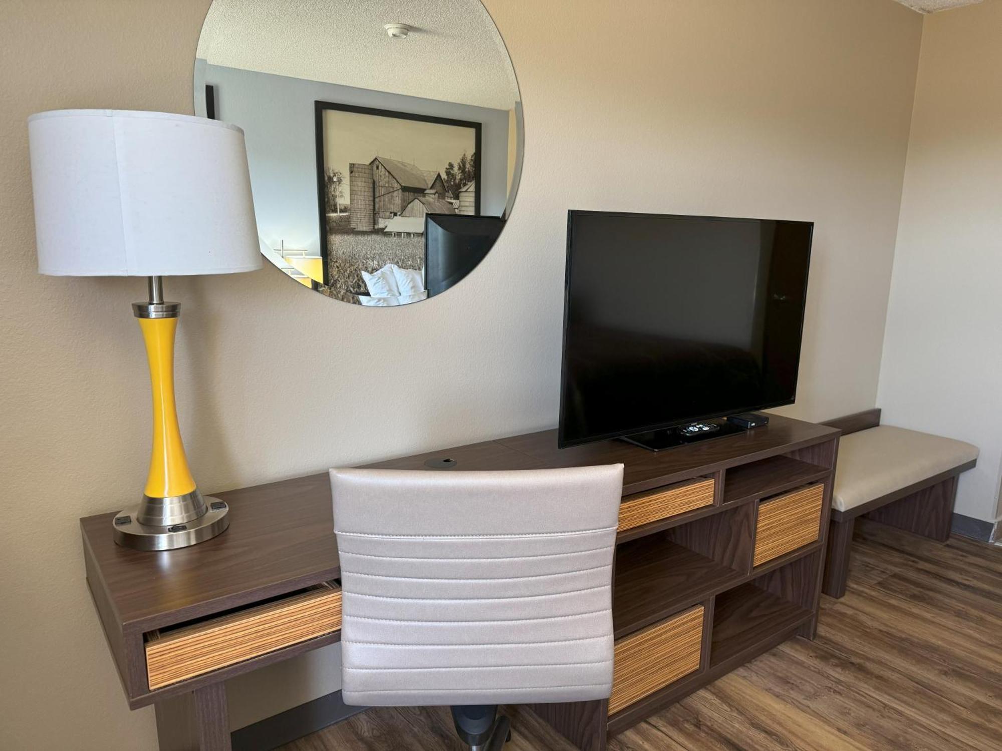 Super 8 By Wyndham Winfield-Quail Ridge Area Hotel Ngoại thất bức ảnh