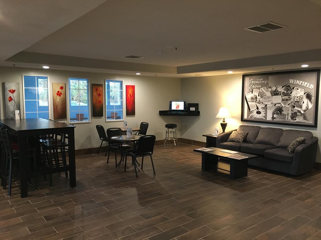 Super 8 By Wyndham Winfield-Quail Ridge Area Hotel Ngoại thất bức ảnh